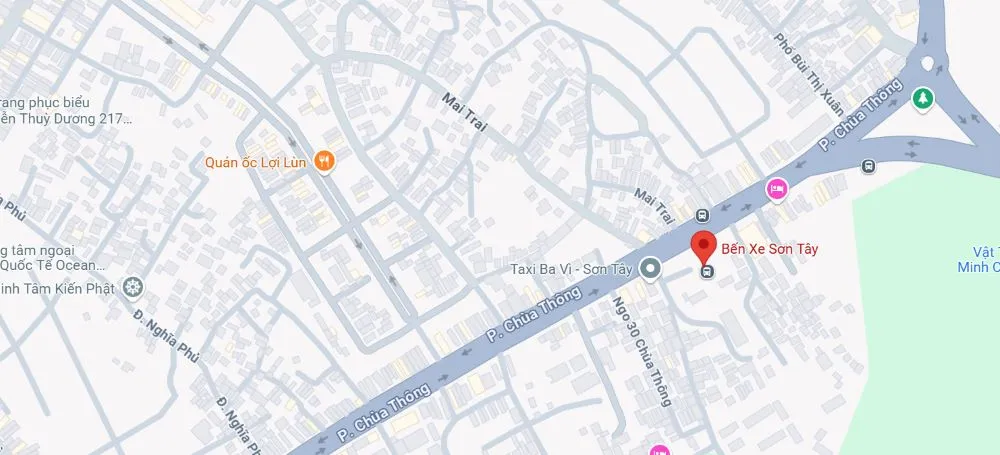 Bến xe Sơn Tây nằm cách trung tâm Hà Nội khoảng 40km