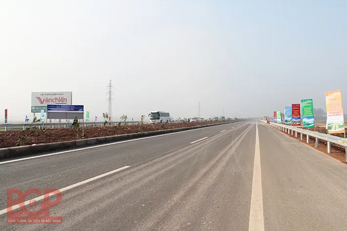 Hệ thống giao thông được đầu tư nâng cấp