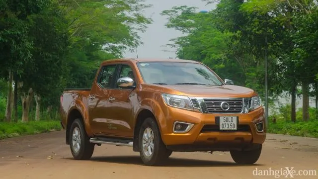 Chi tiết cabin rộng rãi của Nissan NP300 Navara