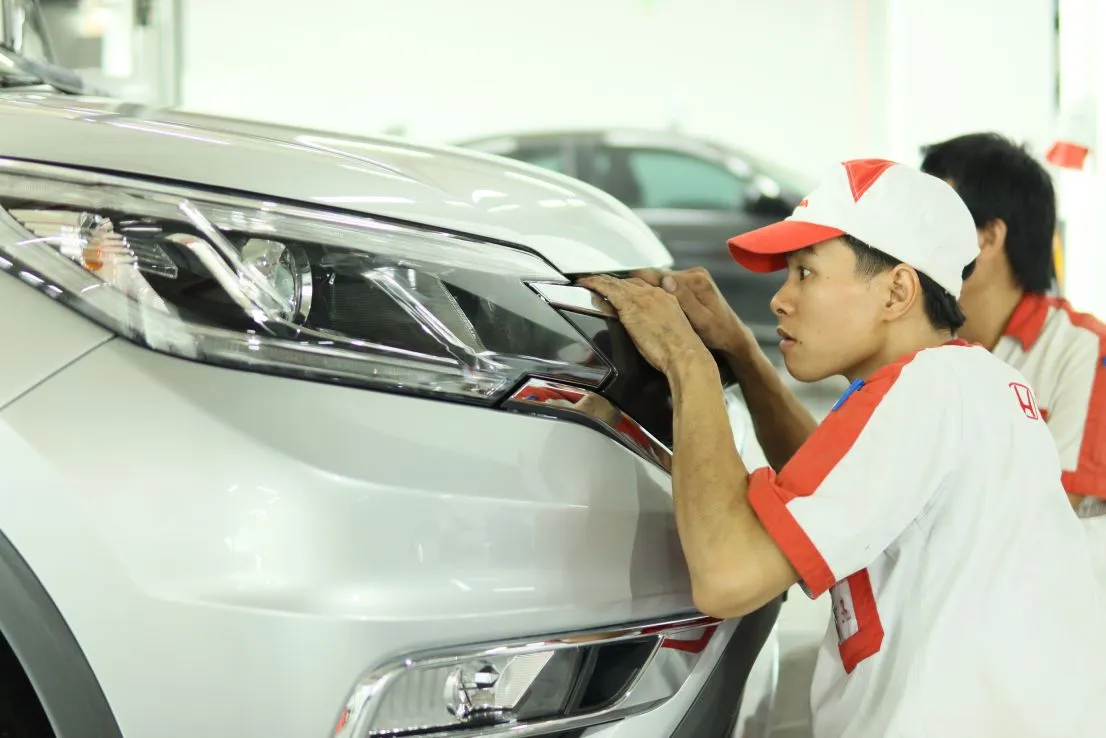 Quy trình đồng sơn xe ô tô chuyên nghiệp tại xưởng