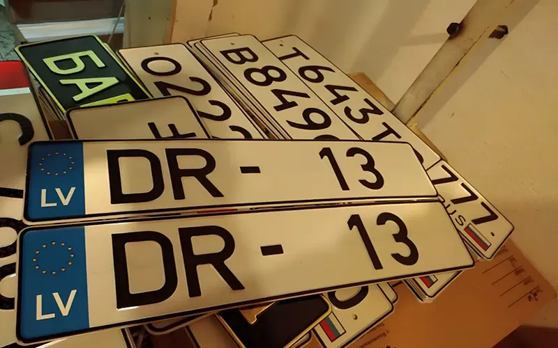 Mô tả chi tiết về font chữ FE-Schrift