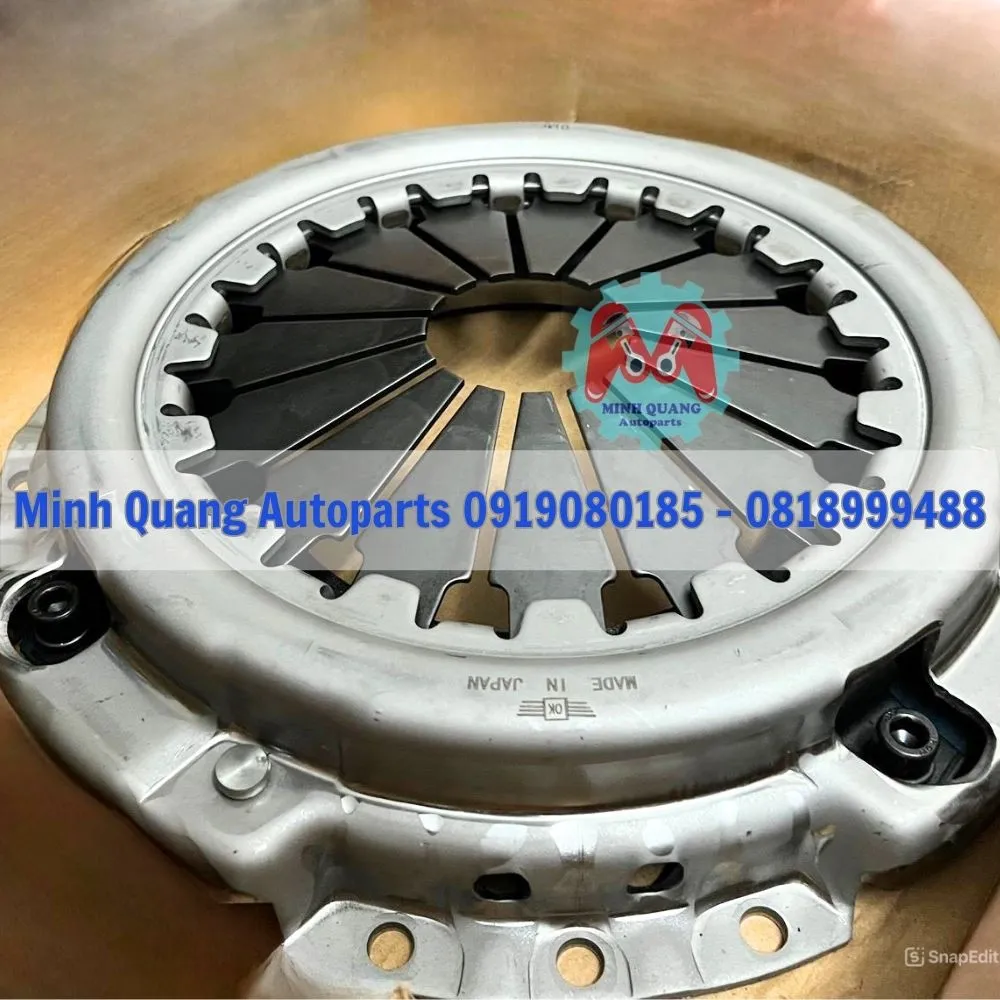 Bàn ép Hino 300 XZU chính xác thông số