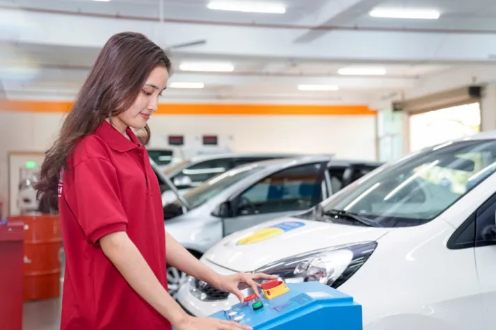 Học phí ngành Công nghệ kỹ thuật ô tô HUTECH 3