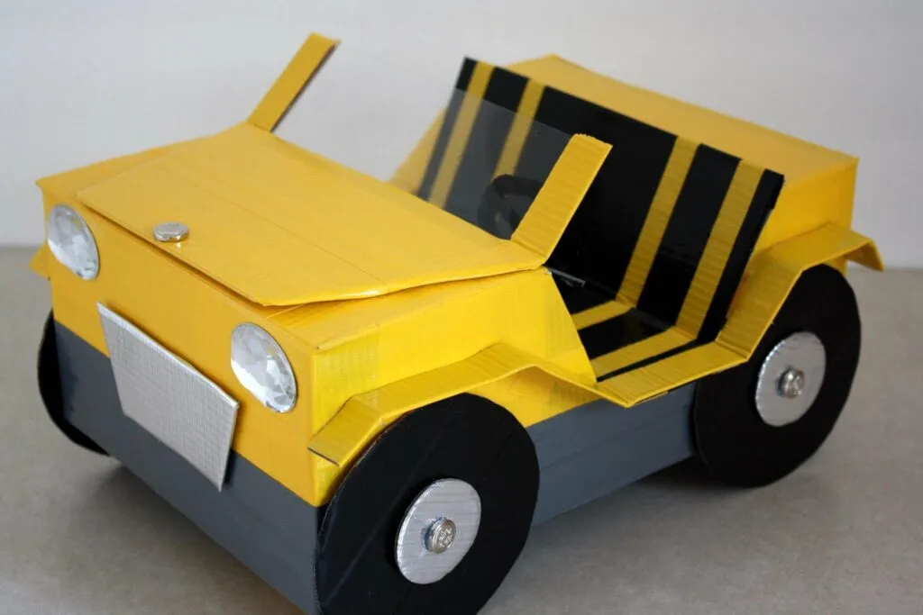 Mẫu ô tô giấy độc lạ