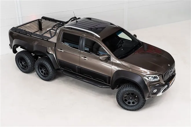 Chi tiết thùng sau kéo dài và trục thứ ba của bản độ Mercedes Benz X-Class 6x6