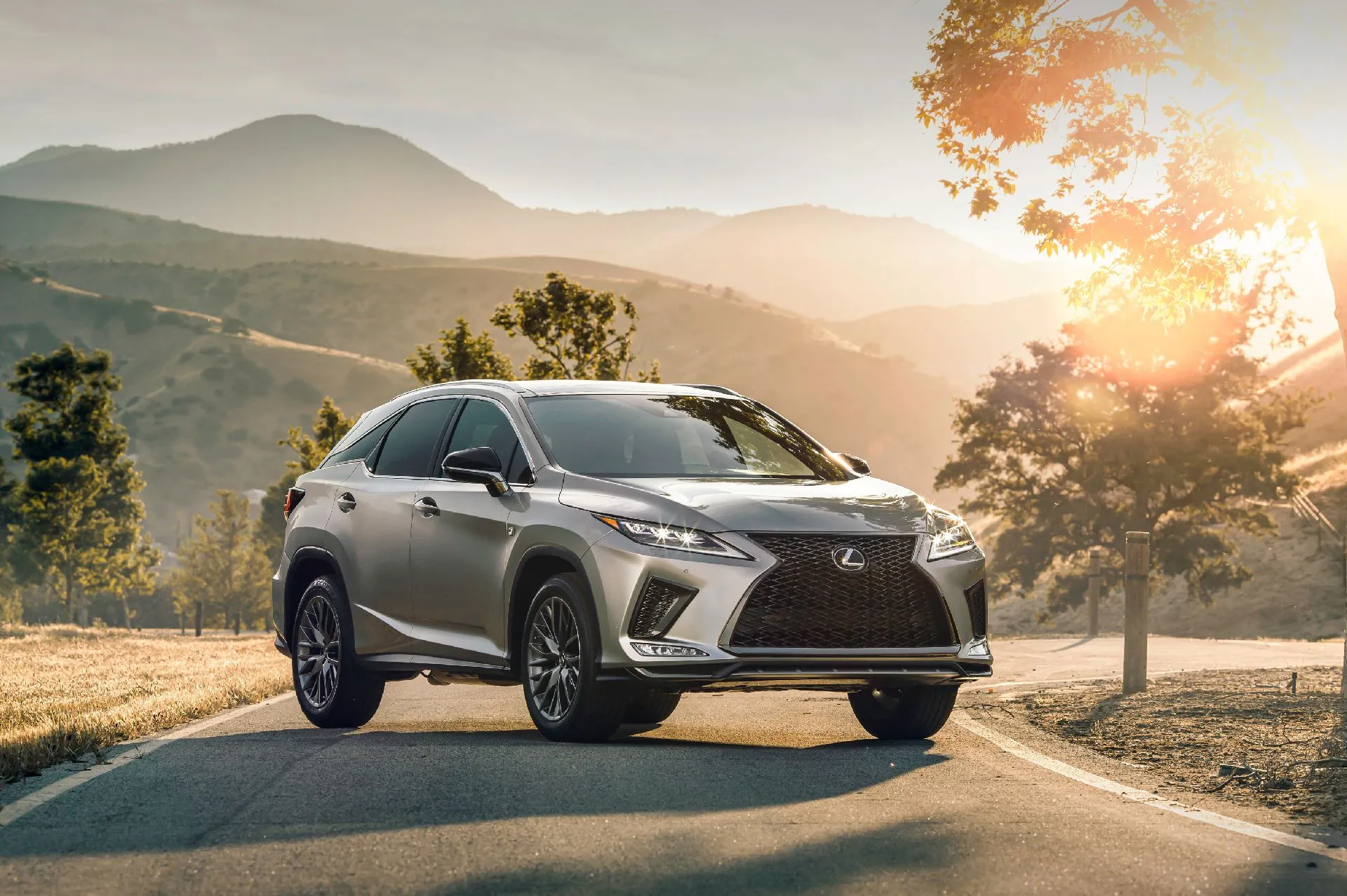 Lexus "Theo đuổi sự hoàn hảo" – một nhánh cao cấp của các thương hiệu xe ô tô Nhật Bản