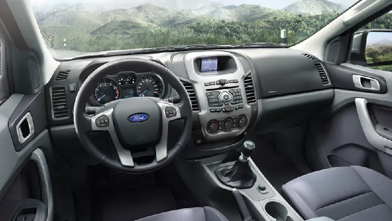 Nội thất Ford Ranger hiện đại tiện nghi, đáng để mua xe bán tải