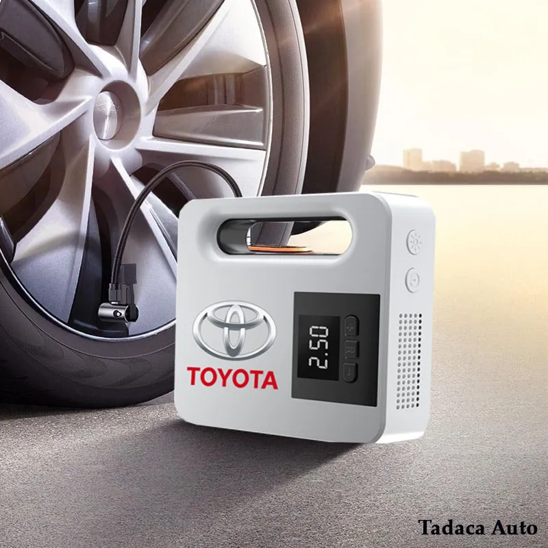 Phụ kiện đi kèm bơm lốp ô tô Toyota bao gồm vòi bơm đa năng