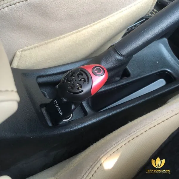 Trầm hương không chỉ khử mùi tốt mà còn mang lại bình an trong quá trình di chuyển