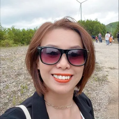 Biển số xe sau khi được phục hồi và ép khung mới trông hoàn toàn khác biệt