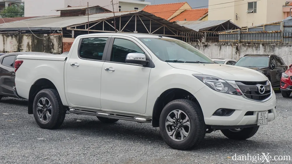 Mazda BT-50 Facelift với thiết kế theo phong cách KODO đặc trưng của Mazda, cạnh tranh về giá các dòng xe bán tải tại việt nam