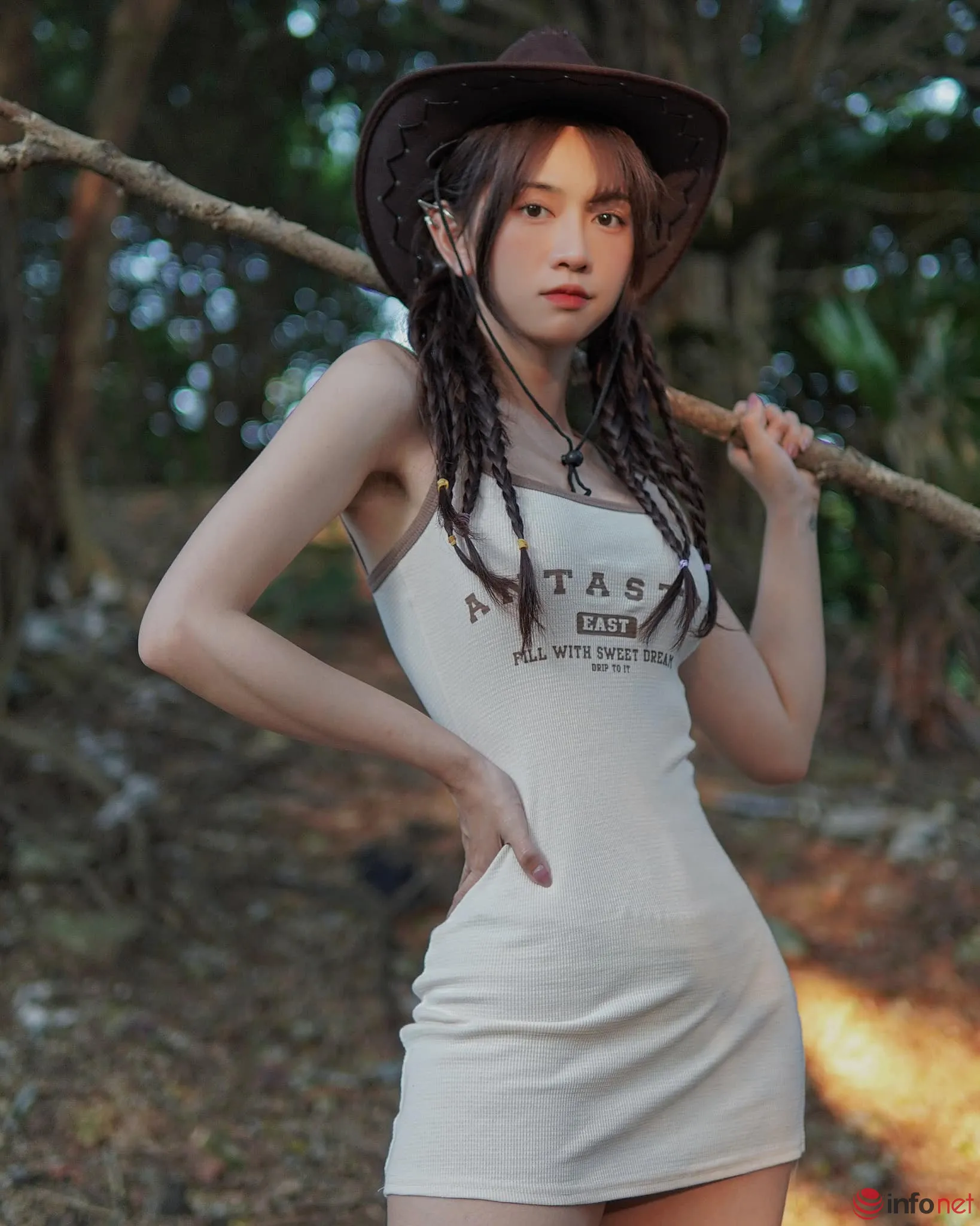 Làm sạch ghế da và khử mùi xe hơi Hà Nội