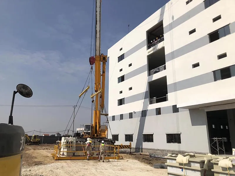 Thiết bị cẩu chuyển hàng tại hiện trường