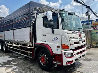 Xe tải Hino model FL8JW7A đời 2022