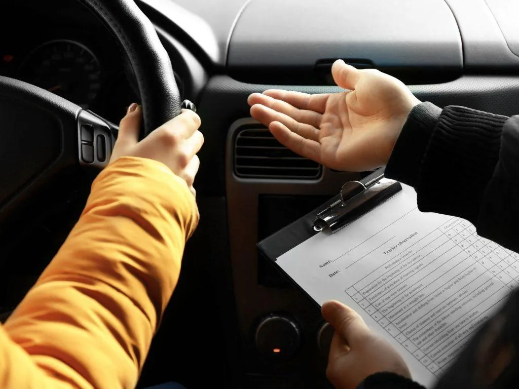 Hình ảnh sân sa hình nơi diễn ra các bài thi sát hạch thực hành lái xe