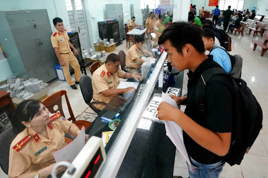 Quy trình chuẩn bị hồ sơ pháp lý đầy đủ trước khi thực hiện bấm biển số ô tô đẹp