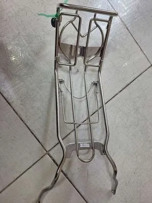 Giá đỡ xe máy Future 1 Kim loại Bạc Mới. Mua bán Phụ tùng xe tại Thành phố Thủ Đức Tp Hồ Chí Minh được đăng bởi mv thong