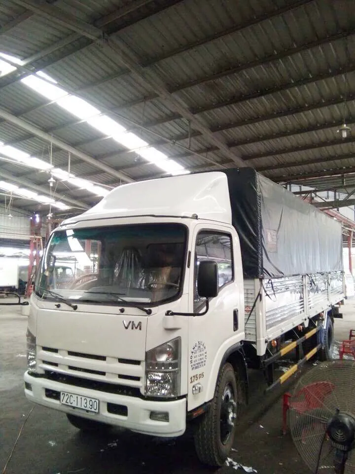 Xe ISUZU VM gắn mui lướt gió