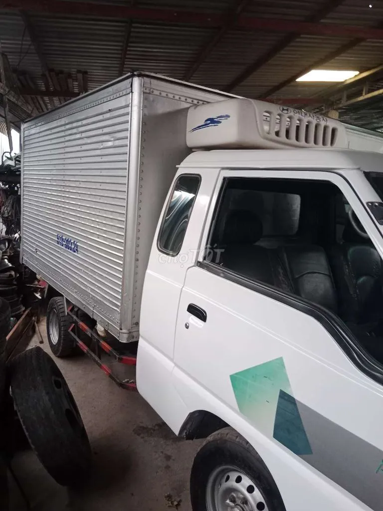 Nội thất cabin xe Hyundai đời 2003