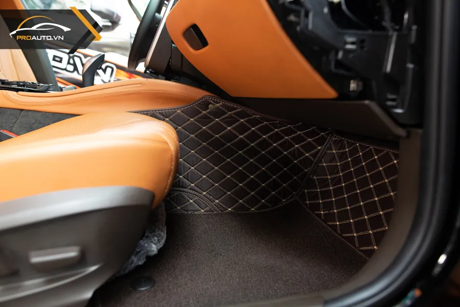 Nội thất xe ô tô trở nên tinh tế hơn nhờ bọc da sàn xe ô tô