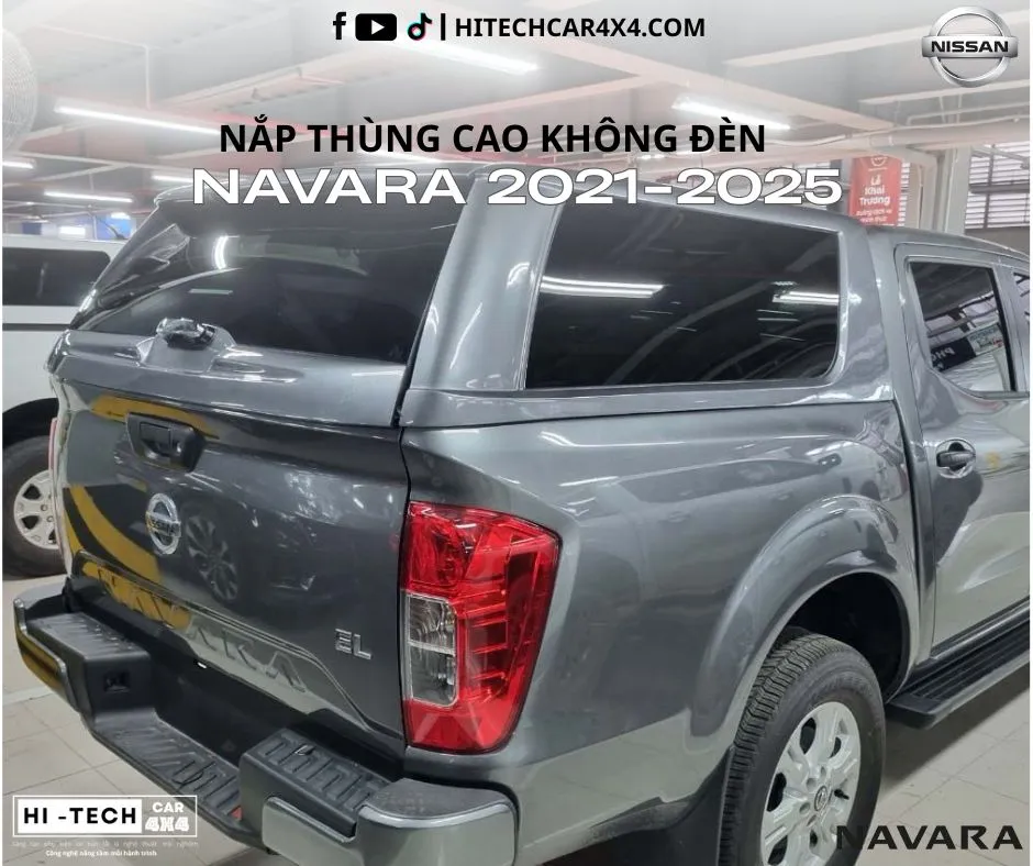 Nắp thùng thấp màu trắng được lắp đặt hài hòa trên xe Nissan Navara