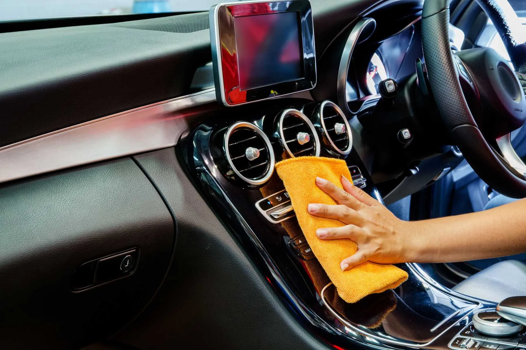 Dịch vụ vệ sinh nội thất ô tô chuyên sâu tại Bắc Giang