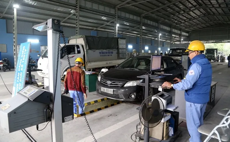 Đăng kiểm có làm việc thứ 7 không?