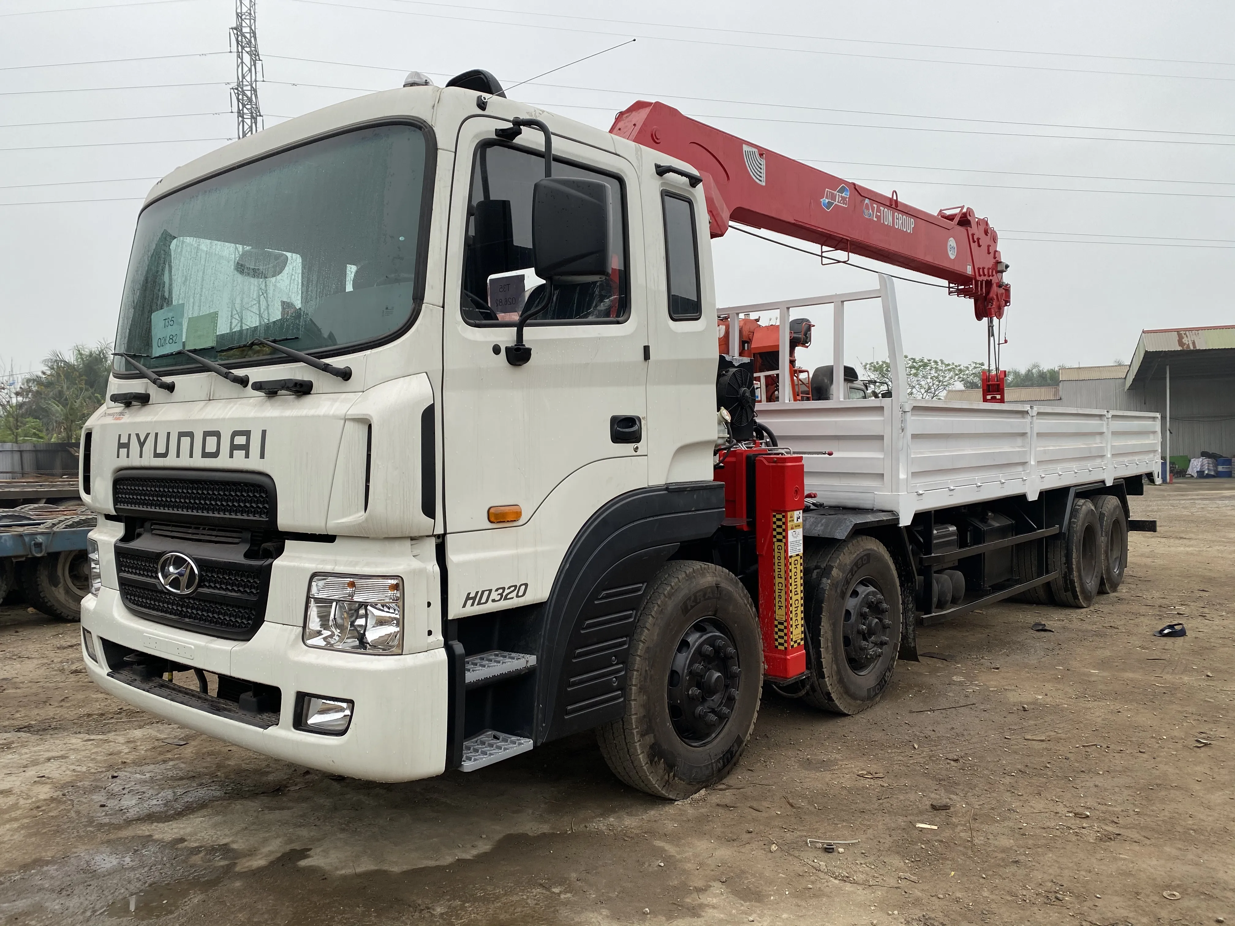 ban-xe-tai-gan-cau-10-tan-Hyundai-hd320