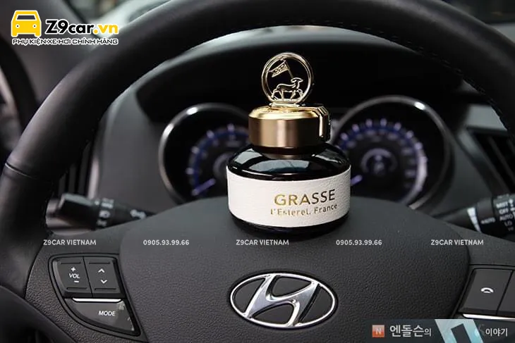 Bộ sưu tập 6 mùi hương nước hoa Grasse với thiết kế chai bọc da cao cấp