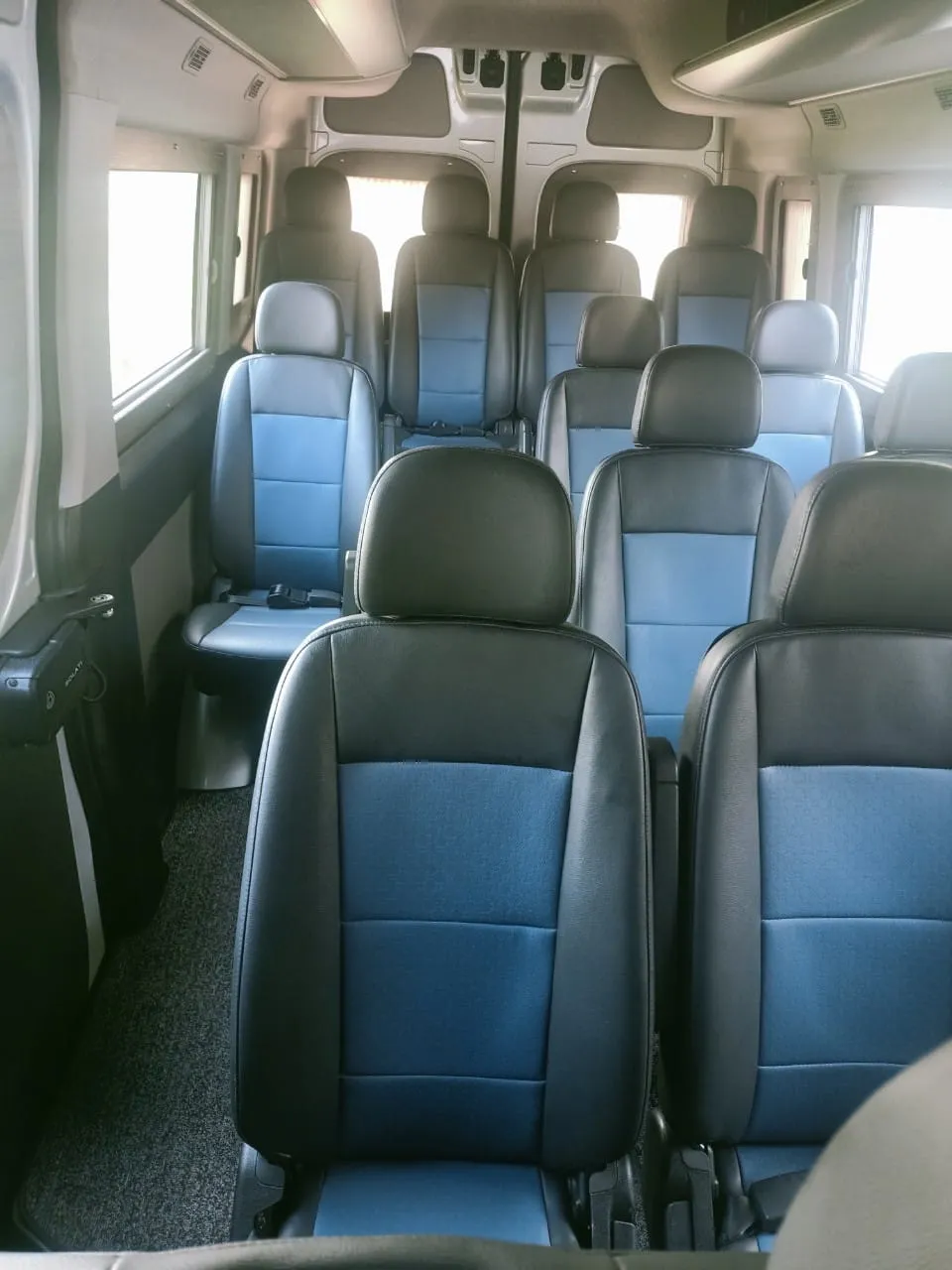 Nội thất xe Anh Huy đi Hải Phòng từ Hà Nội
