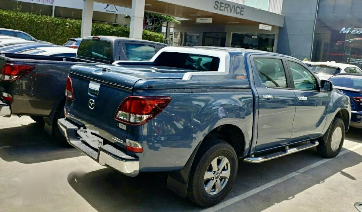 Nắp thùng thấp BT50 kiểu dáng thể thao