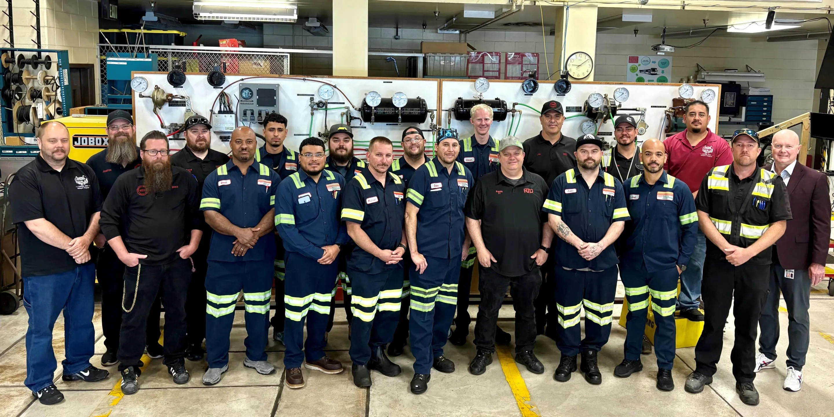 Học Nghề Sửa Chữa Ô Tô Ở Đâu Tốt Nhất? Địa Chỉ Đào Tạo Uy Tín