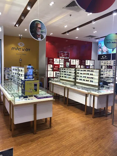 Hình ảnh minh họa vị trí đặt búa thoát hiểm trong xe ô tô