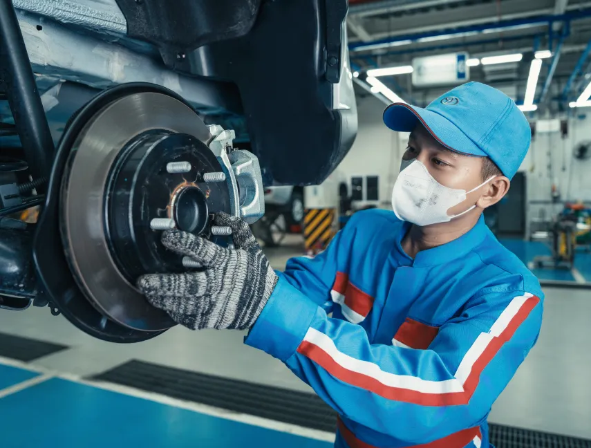 Sự an toàn tối đa được đảm bảo thông qua dịch vụ bảo dưỡng chuyên nghiệp của Toyota