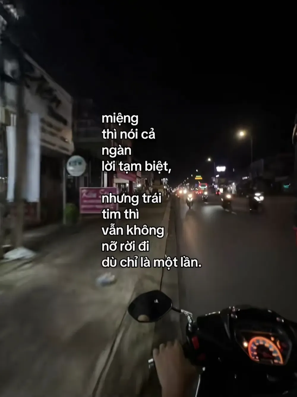 ảnh xe điện độ có chữ 2