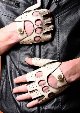 Găng Tay Lái Xe Ô Tô Nữ Màu Đỏ Cá Tính