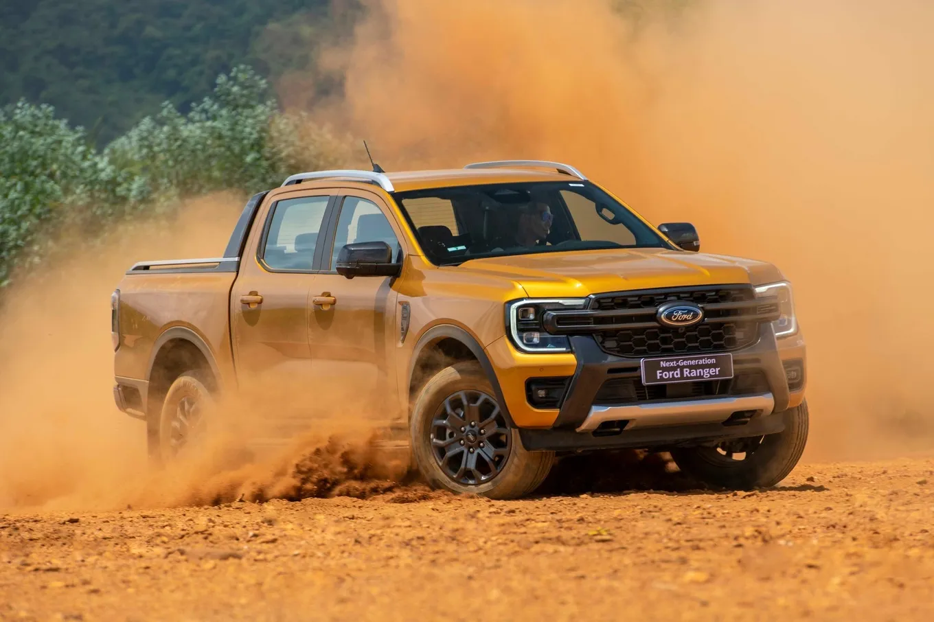 Ford Ranger Wildtrak được trang bị động cơ 2.0L tăng áp kép