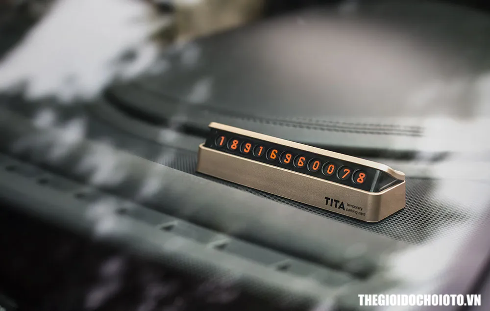 Các màu sắc của bảng số điện thoại Tita cao cấp để taplo ô tô