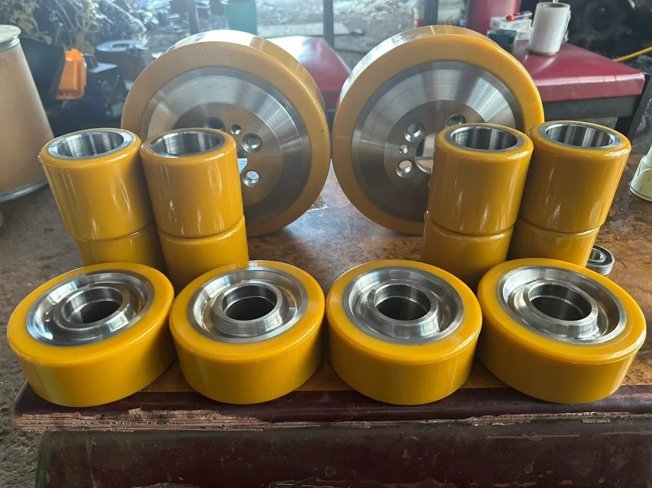 Bánh Pu dành cho các dòng xe nâng điện đứng lái