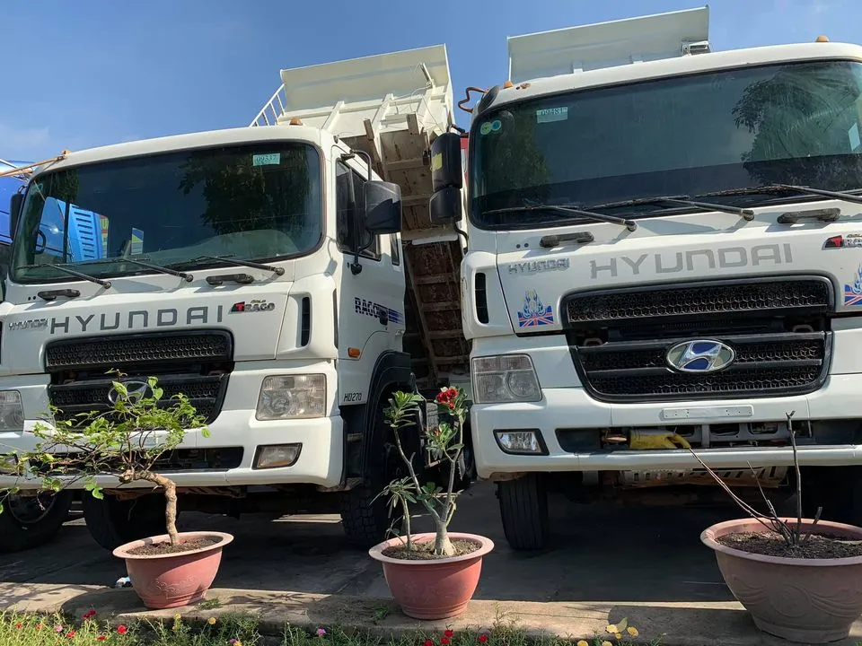 Xe ben Hyundai 3 chân đã qua sử dụng HD270 đời 2015