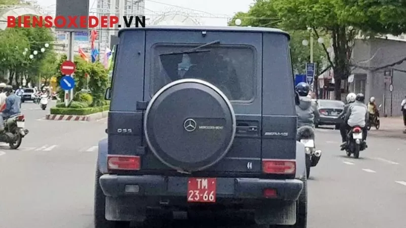 Biển số xe màu đỏ