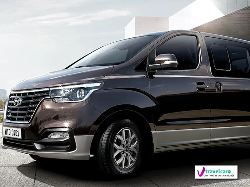 Hình ảnh nội thất rộng rãi của xe đa dụng Hyundai Grand Starex 12 chỗ