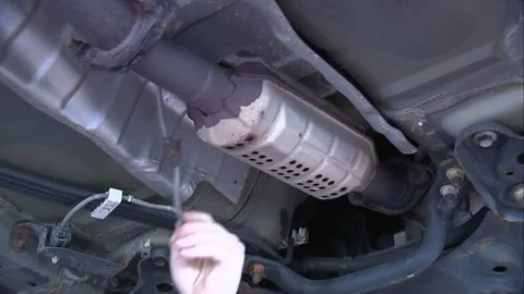 Bộ xúc tác khí thải bị hỏng