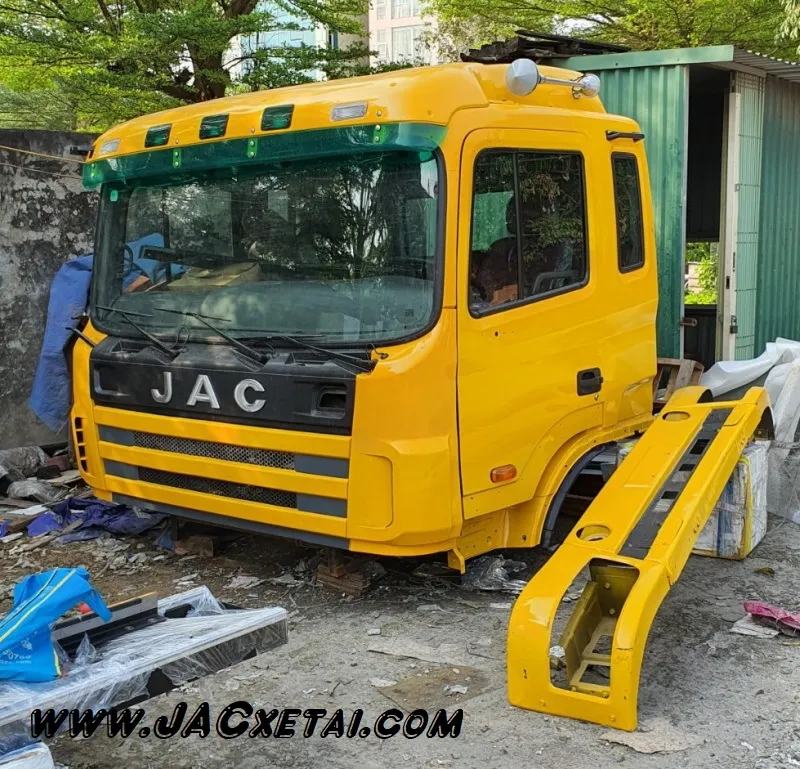 Cabin tổng thành xe tải JAC