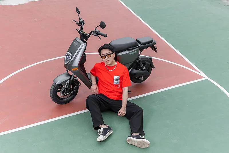 xe máy điện tốt OSAKAR mang phong cách trẻ trung, năng động