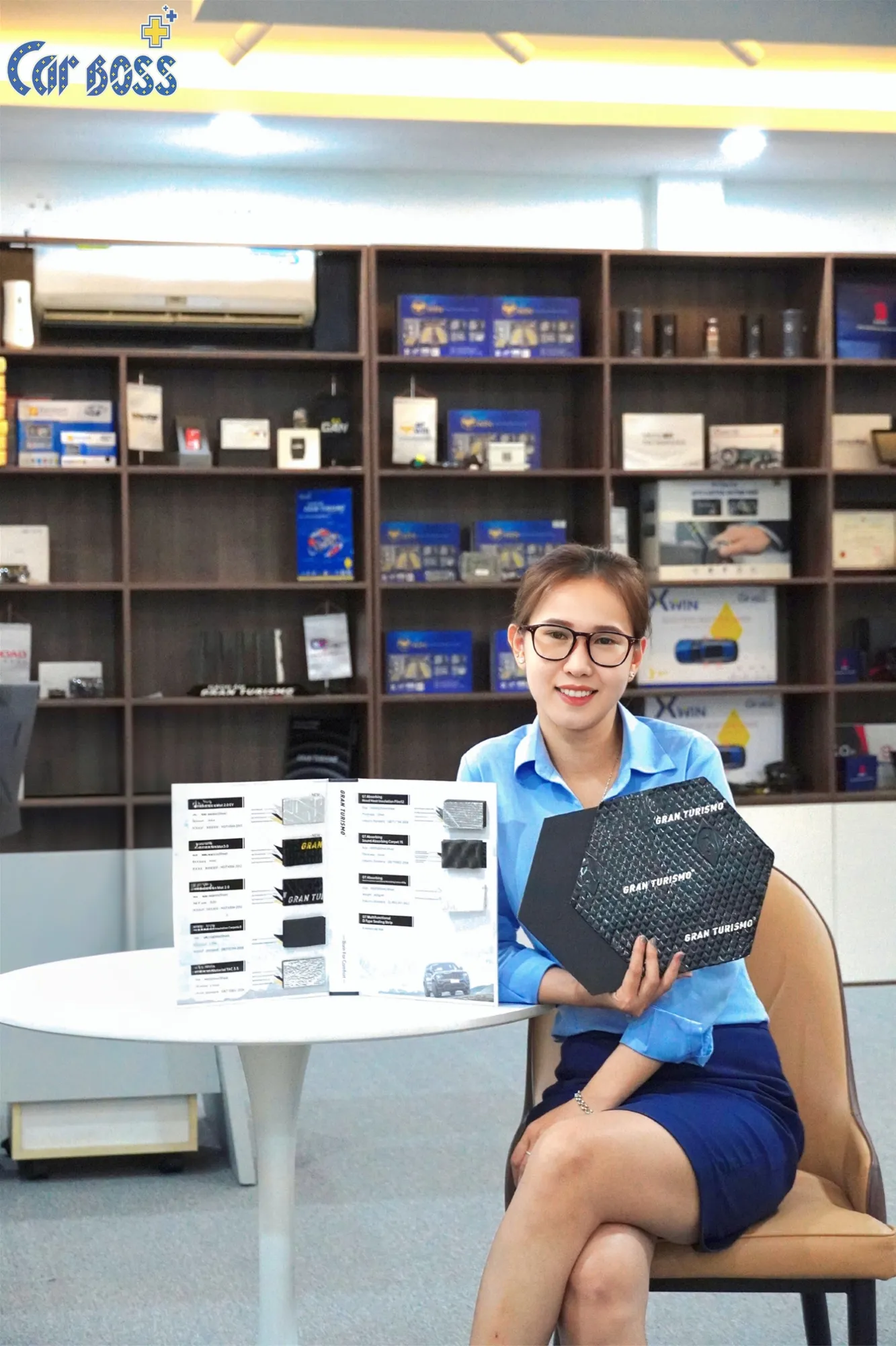 Máy đo cường độ âm thanh chuyên dụng dùng để kiểm tra hiệu quả trước và sau khi dán cách âm ô tô