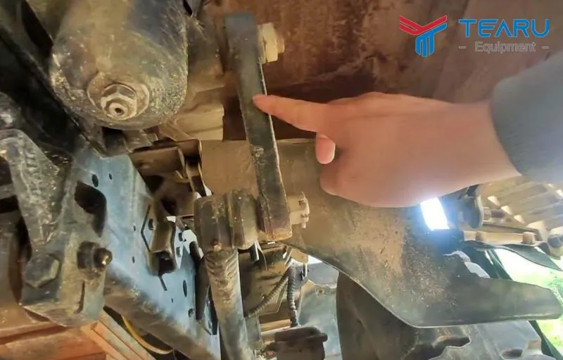 Sơ đồ vị trí cần bơm mỡ trên xe tải giúp việc bảo dưỡng đạt hiệu quả tối ưu