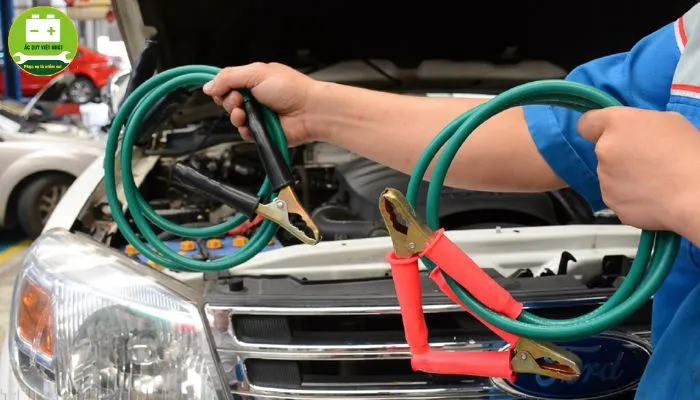 Cách câu bình ắc quy ô tô hiệu quả