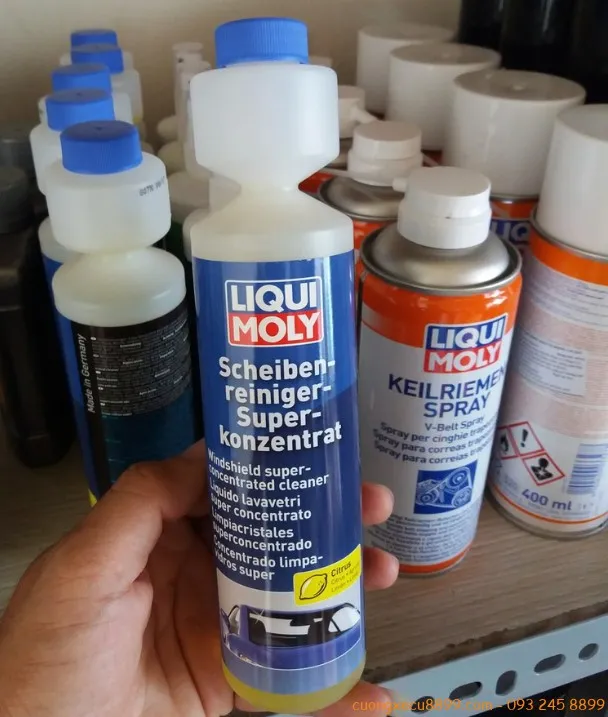 Dung dịch cô đặc để pha chế nước rửa kính xe ô tô đúng cách