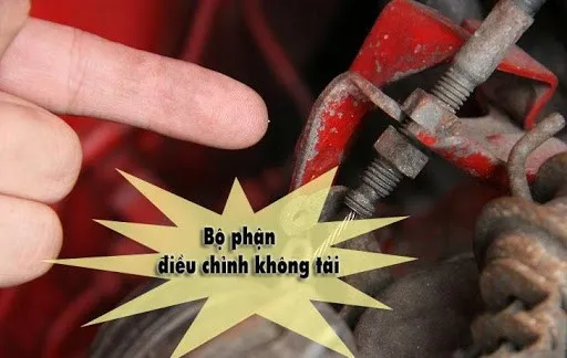 Tìm vít để điều chỉnh tốc độ không tải.